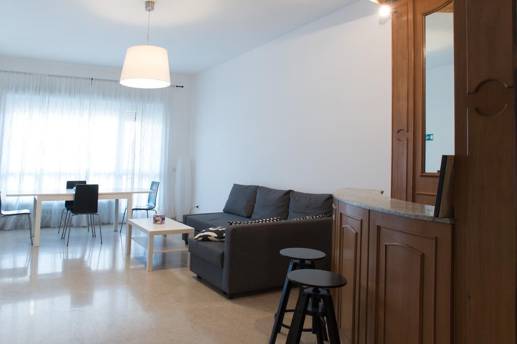 Casa vacanze House In The *