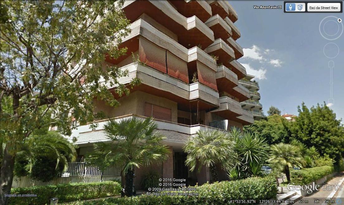 House In The * Rome